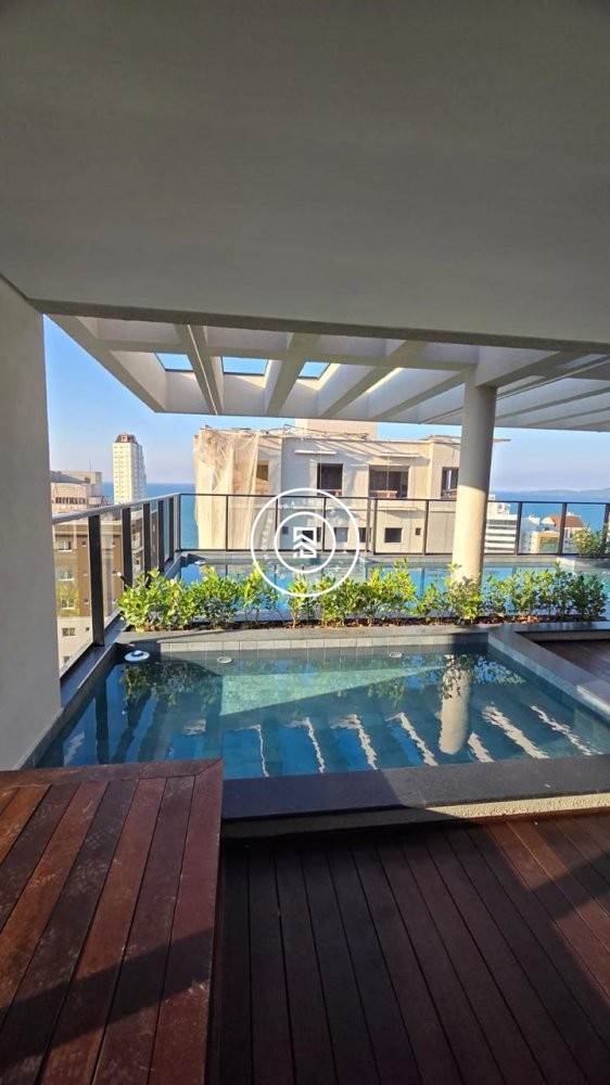 Apartamento com excelente localizao no Morretes