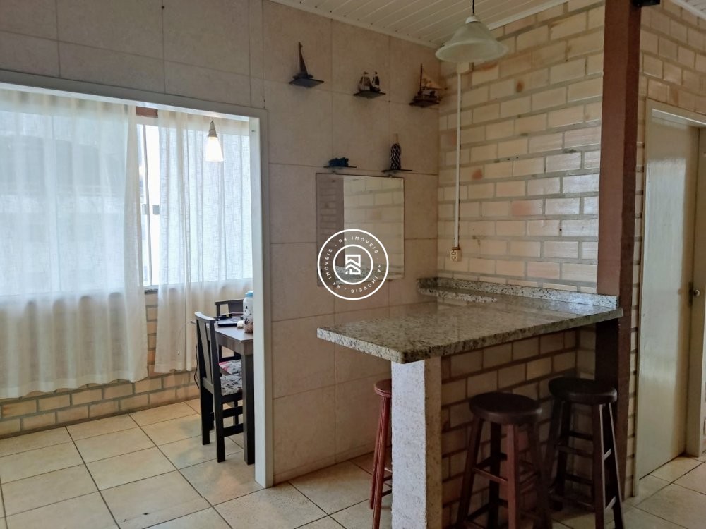 Casa a 500 metros do mar com 03 quartos, no Morret