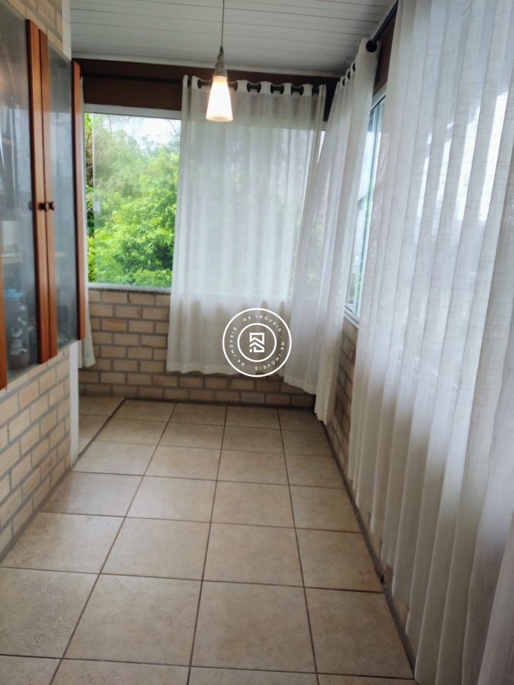 Casa a 500 metros do mar com 03 quartos, no Morret