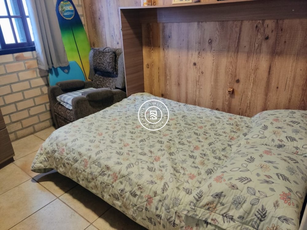 Casa a 500 metros do mar com 03 quartos, no Morret