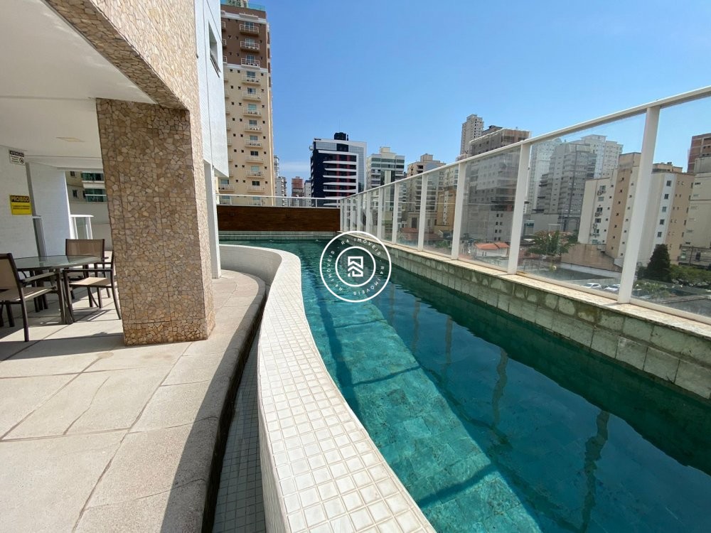Apartamento mobiliado na Meia Praia