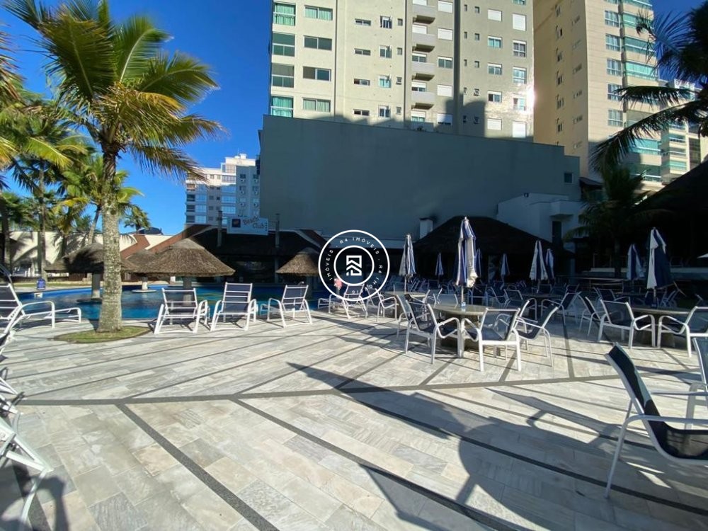 Apartamento de 350m na quadra do mar