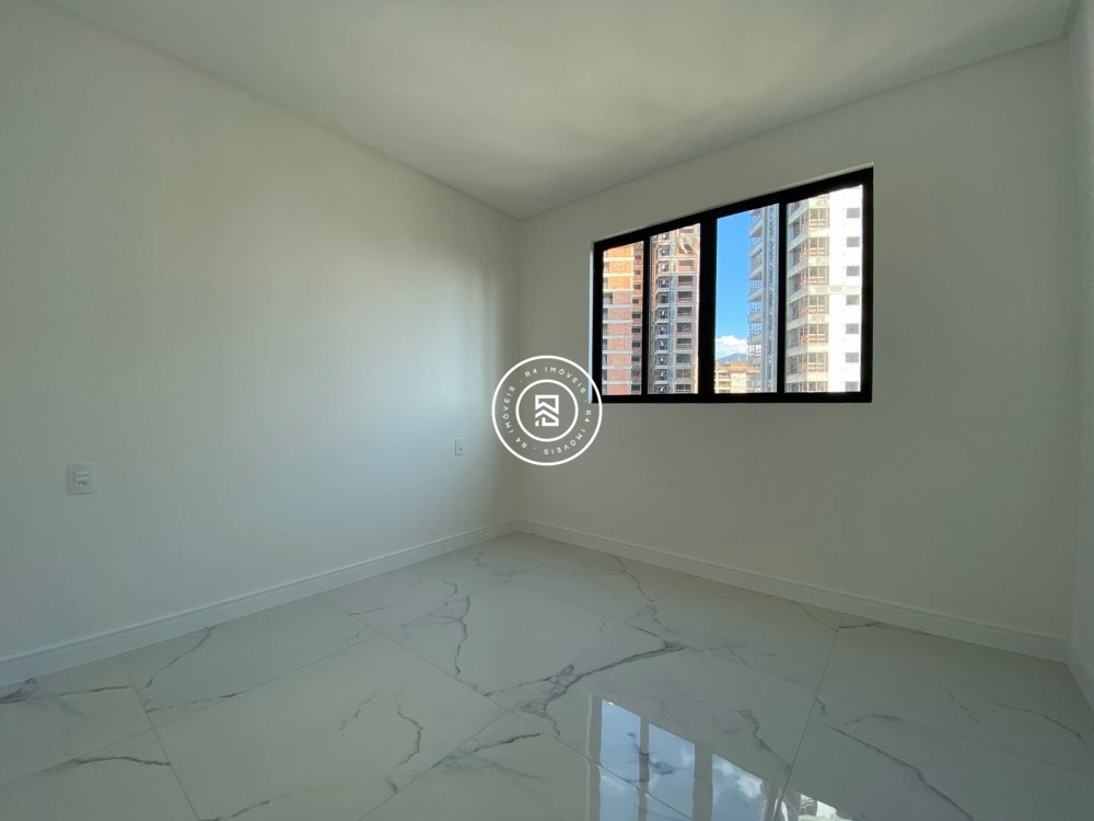 Apartamento novo no Balnerio Perequ