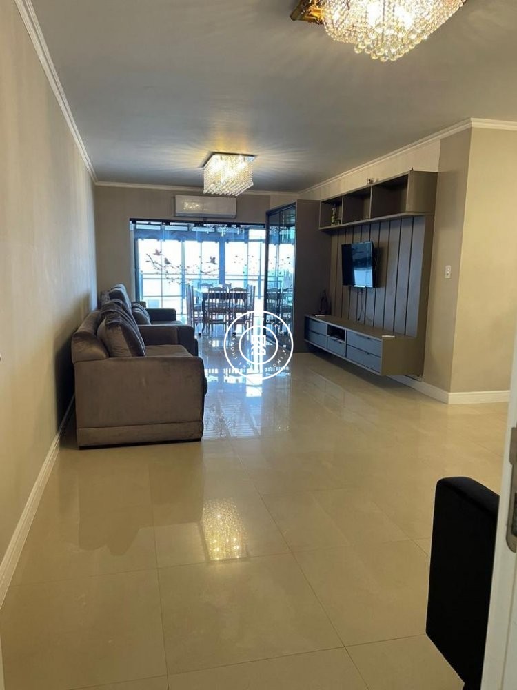 Cobertura Frente mar, 04 dormitorios, 02 vagas