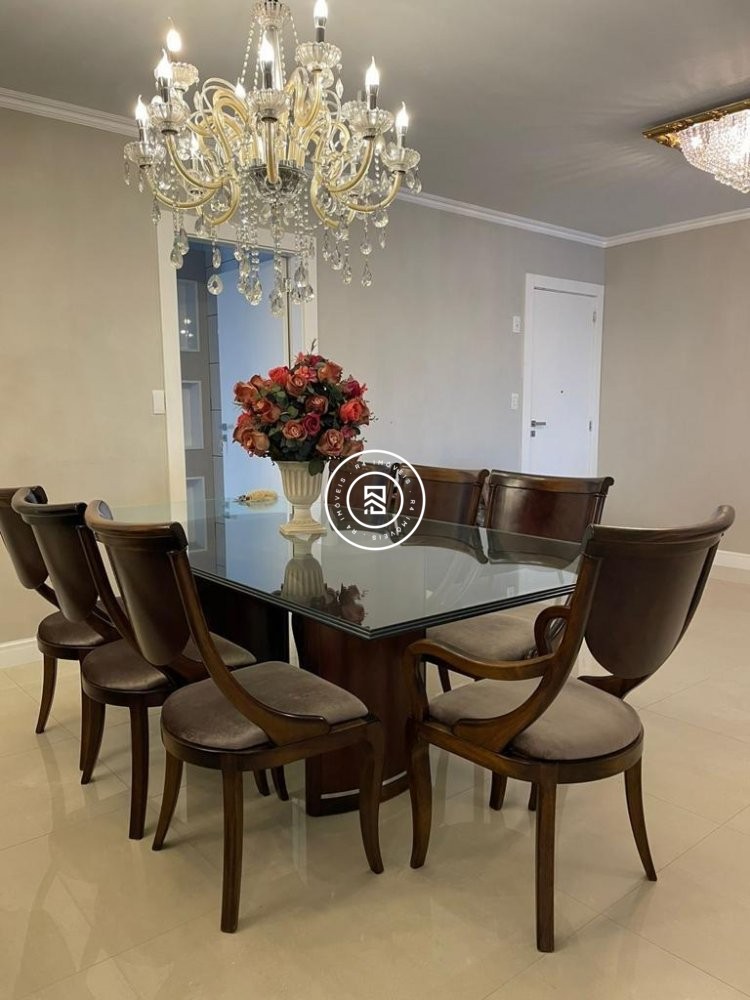 Cobertura Frente mar, 04 dormitorios, 02 vagas