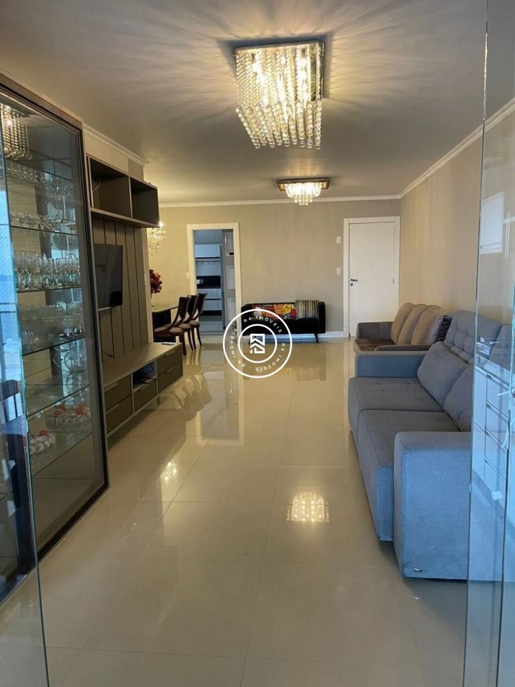 Cobertura Frente mar, 04 dormitorios, 02 vagas