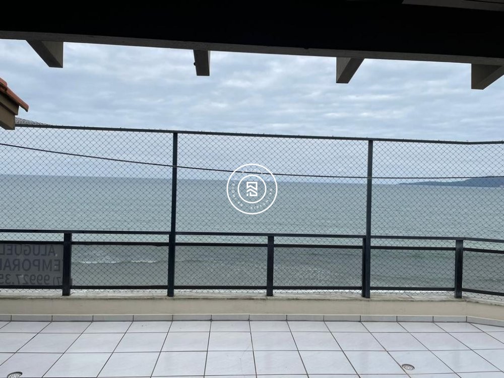 Cobertura Frente mar, 04 dormitorios, 02 vagas