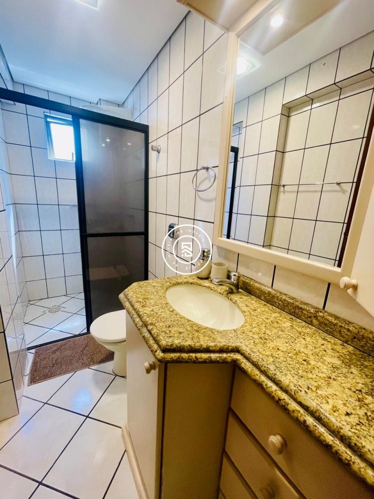 Apartamento Lateral Mar 03 quartos em Meia Praia