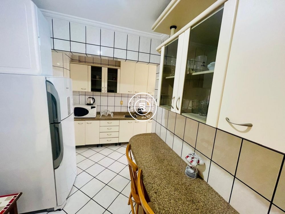 Apartamento Lateral Mar 03 quartos em Meia Praia