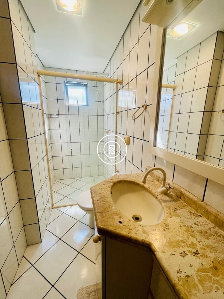 Apartamento Latral mar, 03 dormitorios, 01 vaga, M