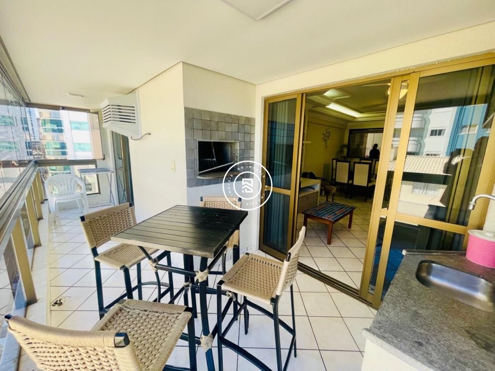 Apartamento Latral mar, 03 dormitorios, 01 vaga, M