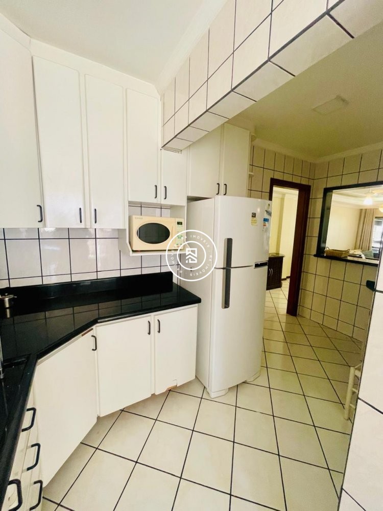 Apartamento Latral mar, 03 dormitorios, 01 vaga, M