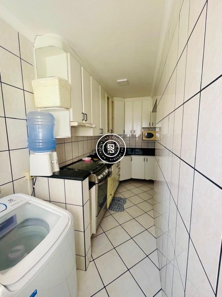 Apartamento Latral mar, 03 dormitorios, 01 vaga, M