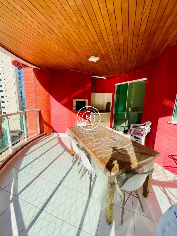 Apartamento a 150 metros do Mar, 04 dormitorios, 0