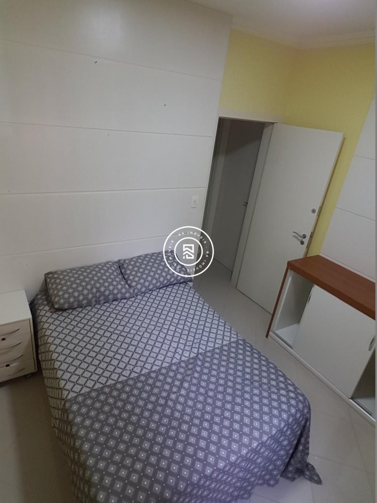 Apartamento a 150m do mar, 04 dormitorios, 01 vaga