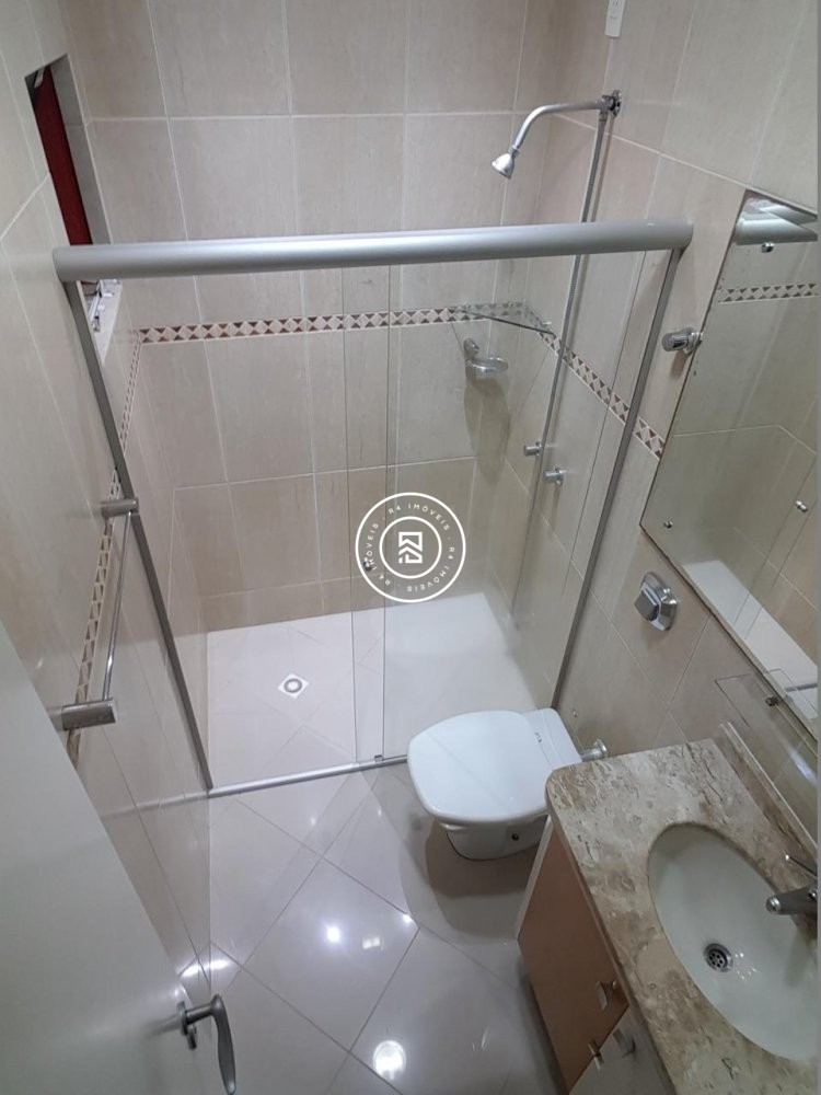 Apartamento a 150m do mar, 04 dormitorios, 01 vaga