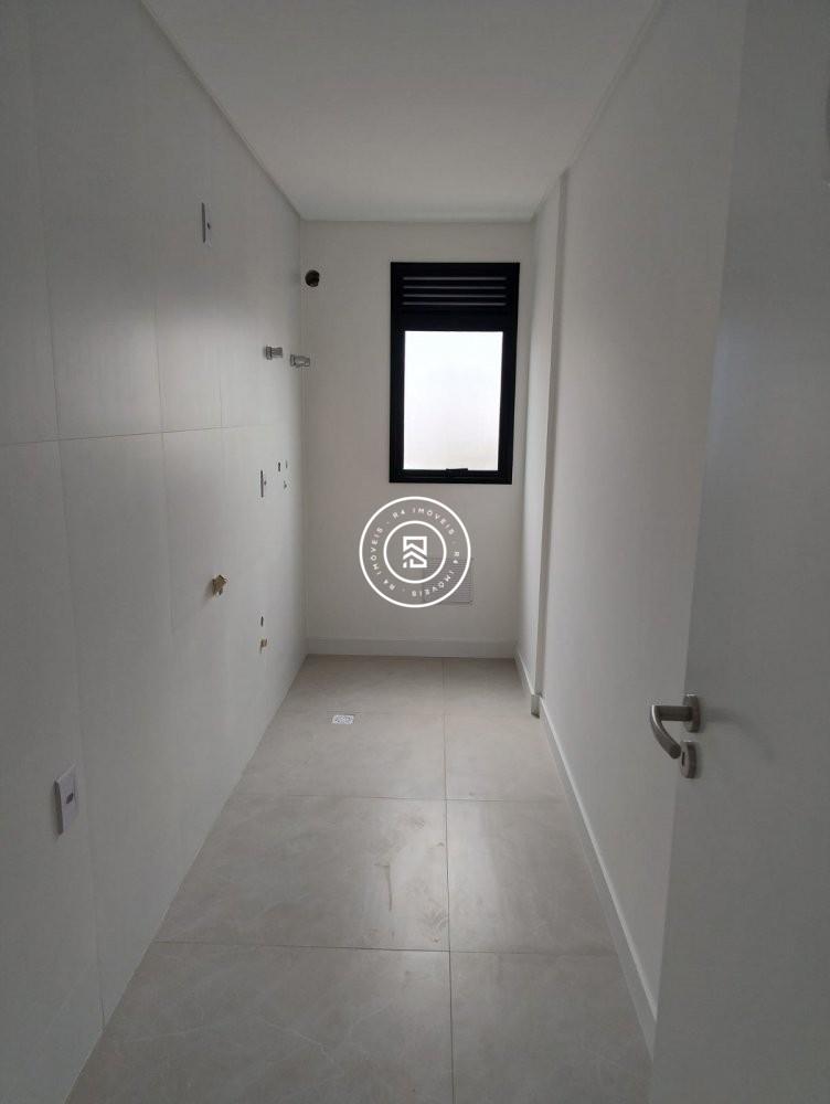 Apto novo com vista mar no Perequ