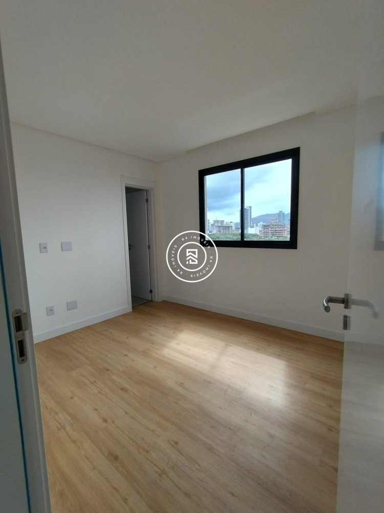 Apto novo com vista mar no Perequ