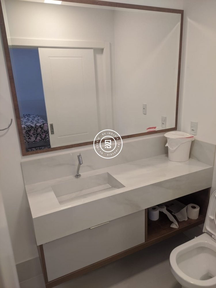 Apartamento Frente Mar 04 suites, 03 vagas, Meia P