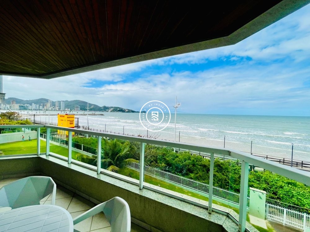 Apartamento Frente mar, 03 dormitorios, 02 vagas, 