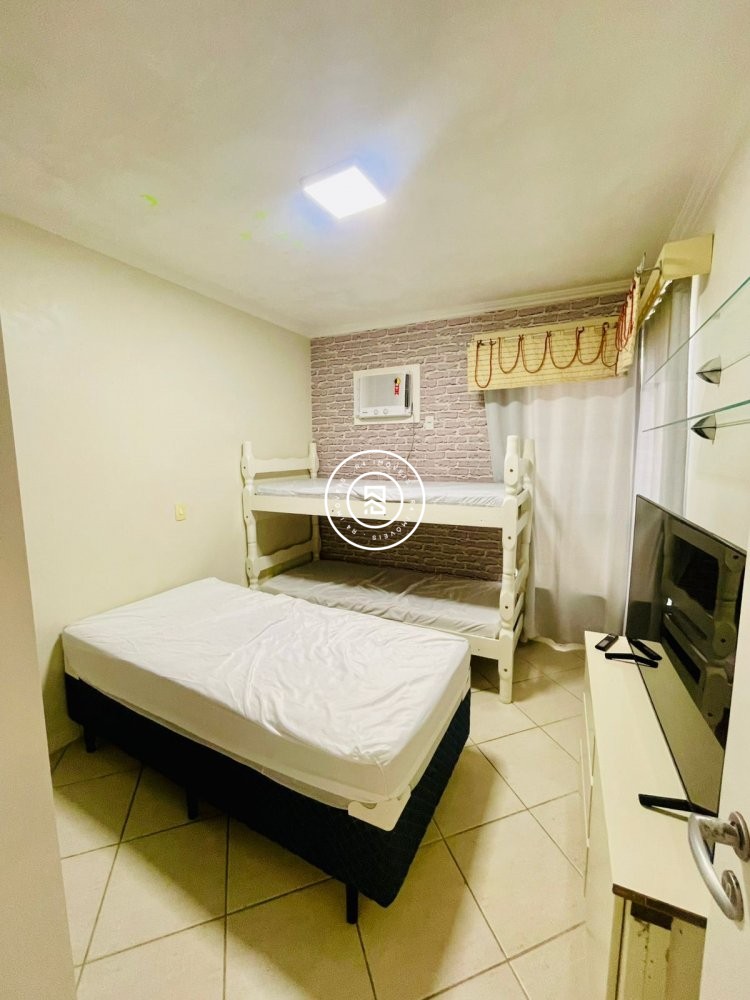 Apartamento Frente mar, 03 dormitorios, 02 vagas, 