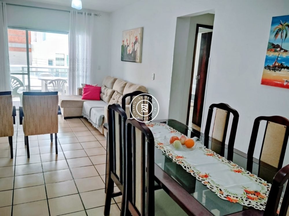 Apartamento Quadra mar 03 dormitorios, 01 vaga, Me