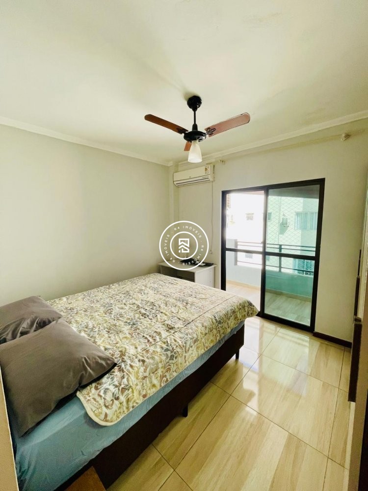 Apartamento 04 dormitorios, 01 vaga, Meia Praia