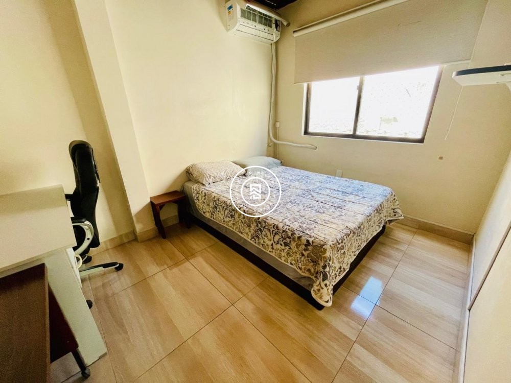 Apartamento 04 dormitorios, 01 vaga, Meia Praia