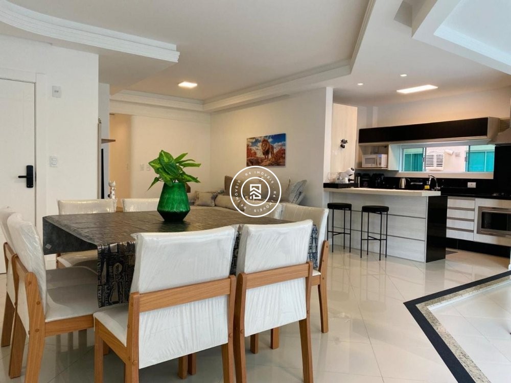 Apartamento a 100 metros do mar, 03 suites, 02 vag