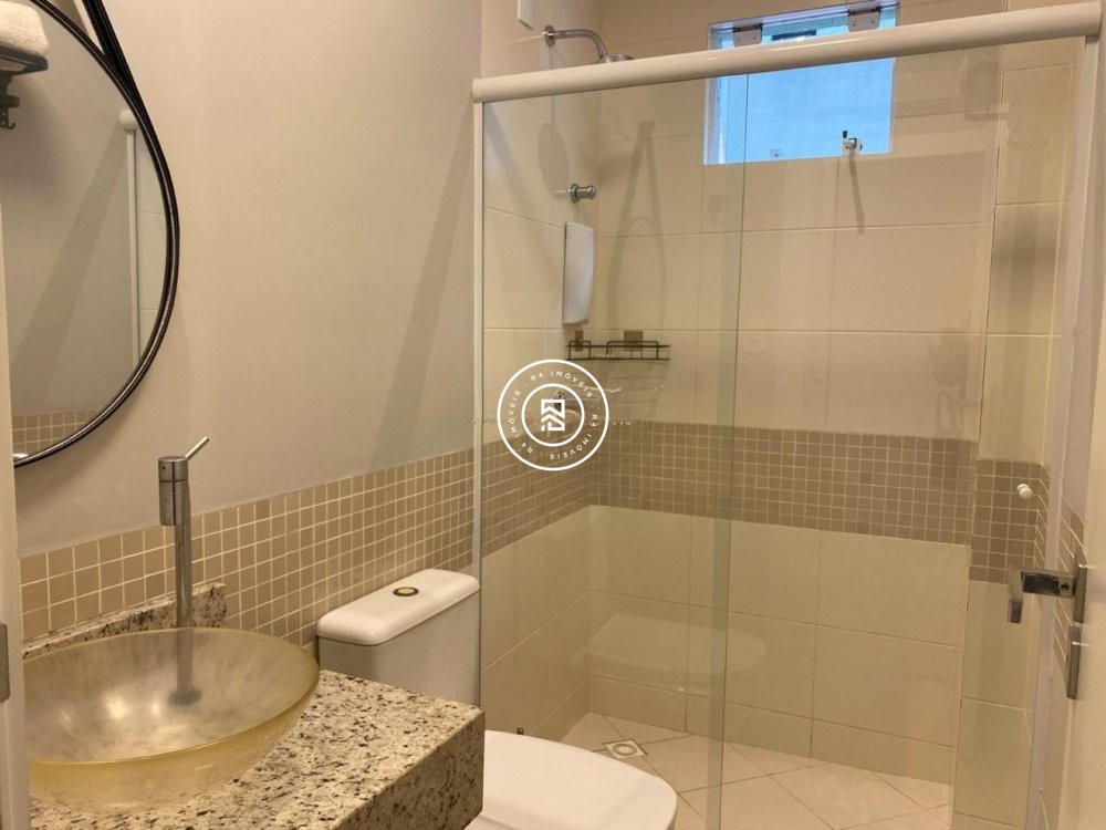 Apartamento a 100 metros do mar, 03 suites, 02 vag