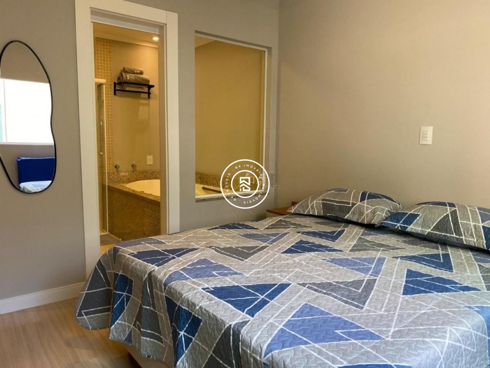 Apartamento a 100 metros do mar, 03 suites, 02 vag