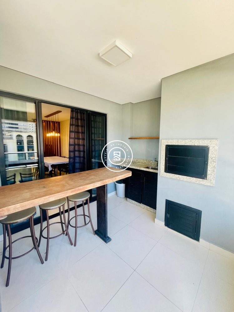 Apartarmento em Meia Praia, 03 suites, 02 vagas 