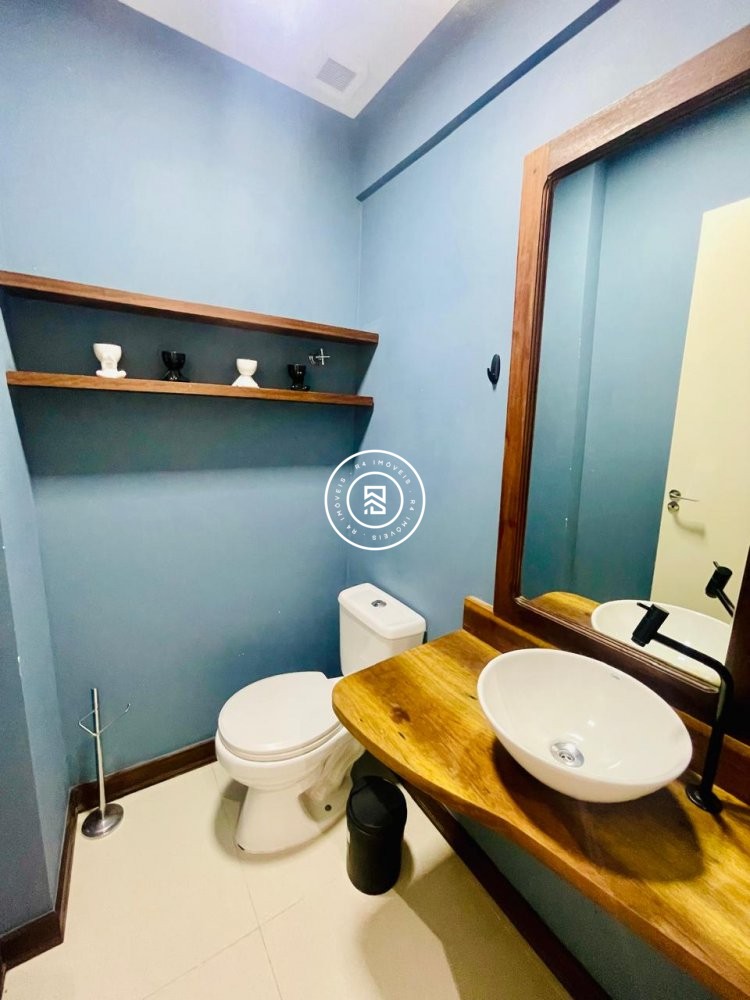 Apartarmento em Meia Praia, 03 suites, 02 vagas 