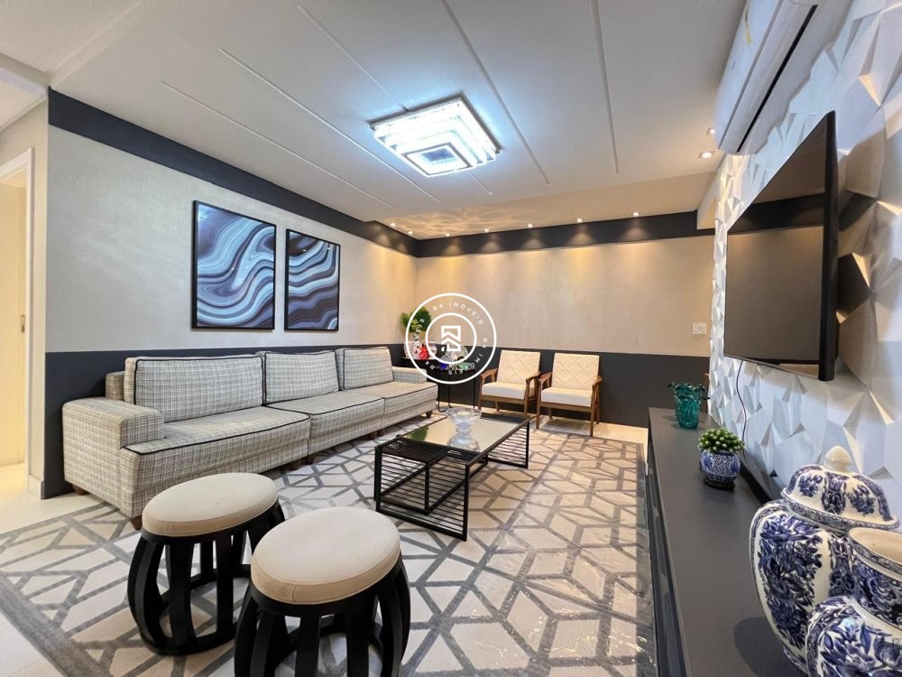 Apartamento com mob�lia � venda