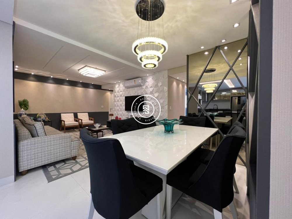 Apartamento com mob�lia � venda