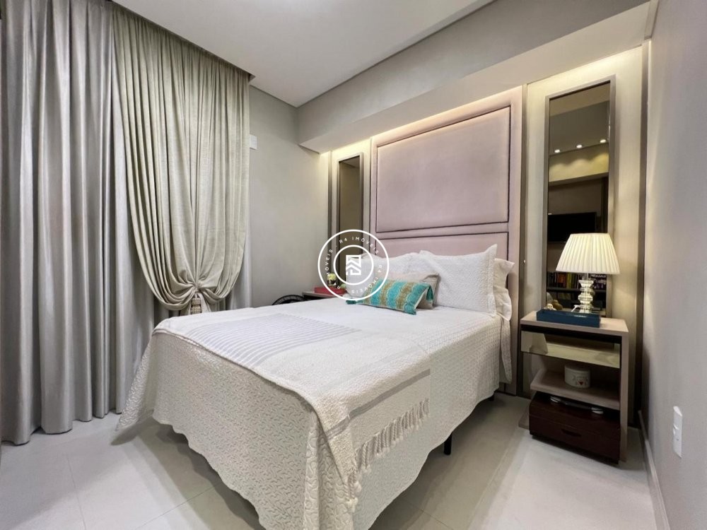 Apartamento com mob�lia � venda