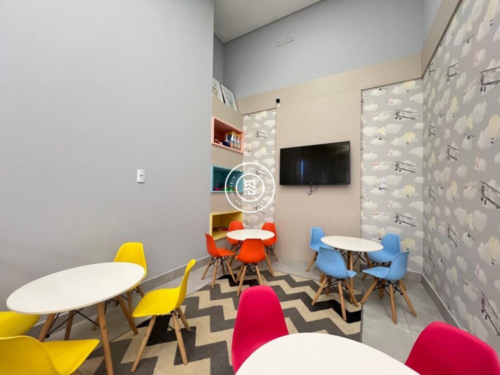 Apartamento com mob�lia � venda