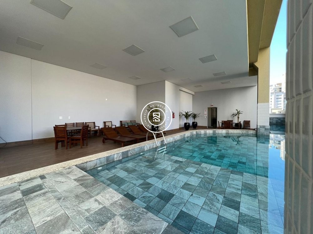 Apartamento com mob�lia � venda