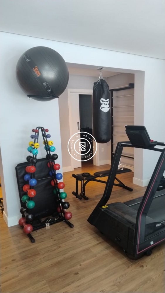 Apto showroom a 70m do mar