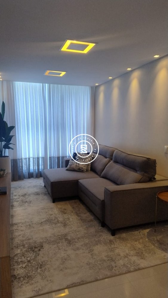 Apto showroom a 70m do mar