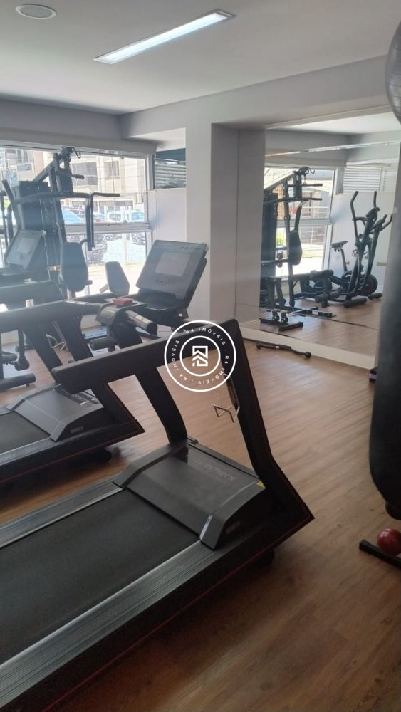 Apto showroom a 70m do mar