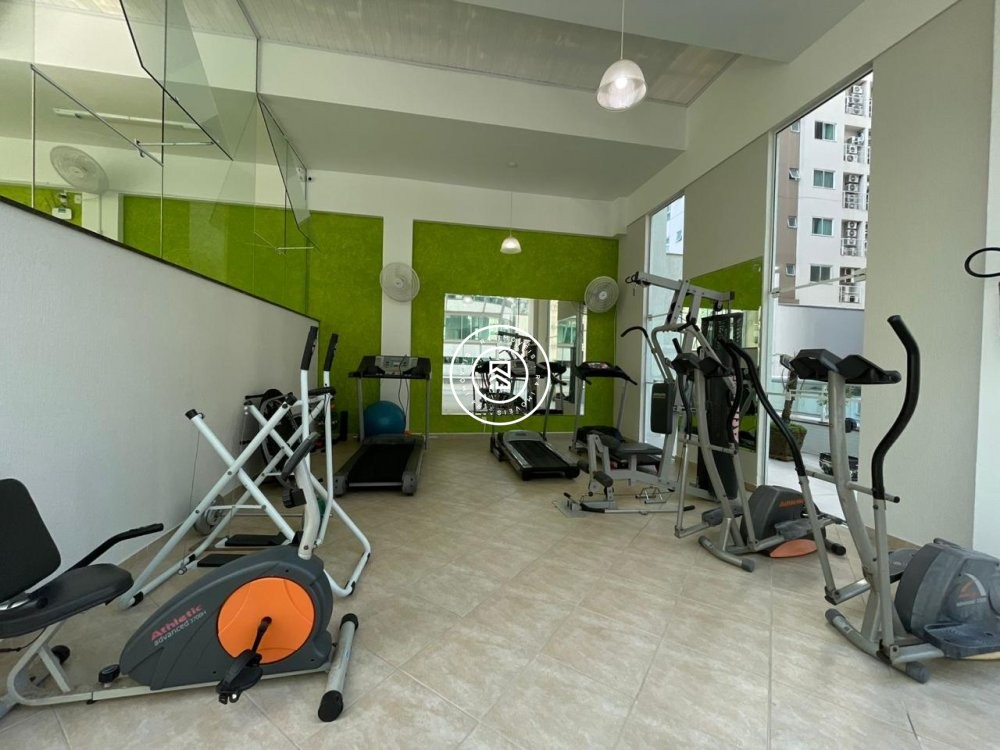 Apto mobiliado na Meia Praia - Itapema