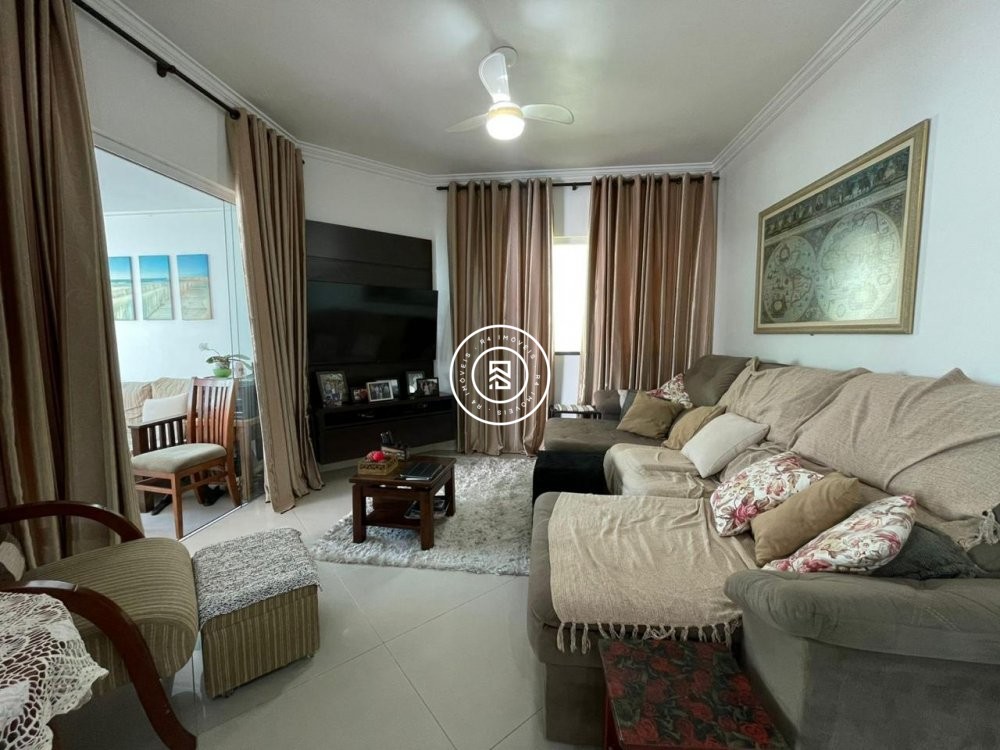 Apto mobiliado na Meia Praia - Itapema