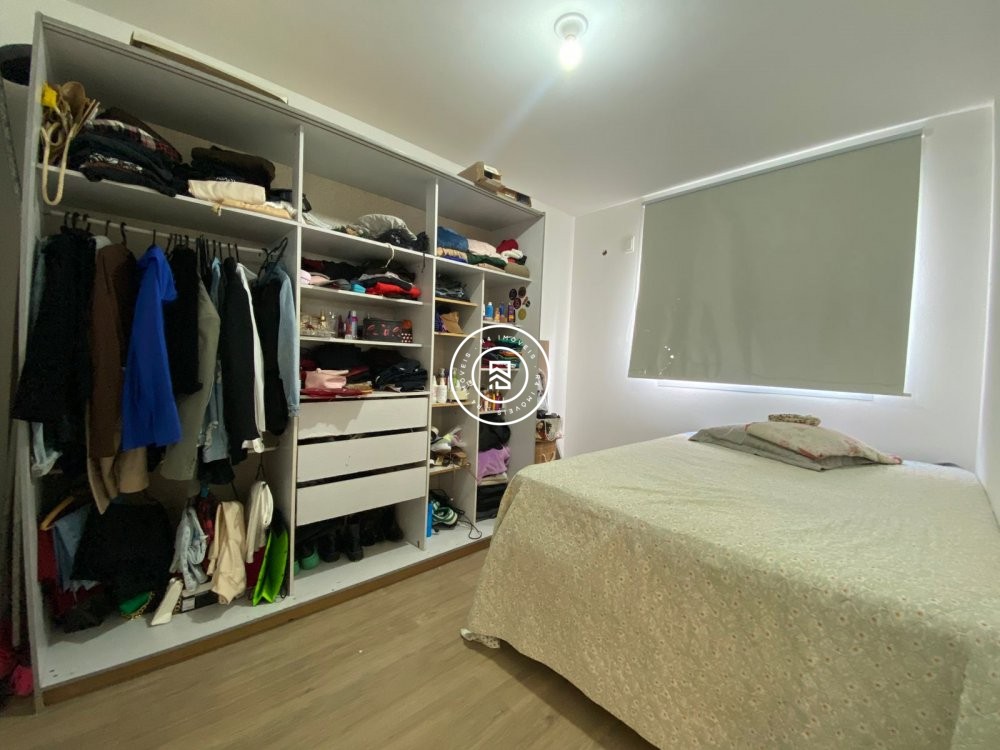 Apartamento mobiliado no Alto Perequ�