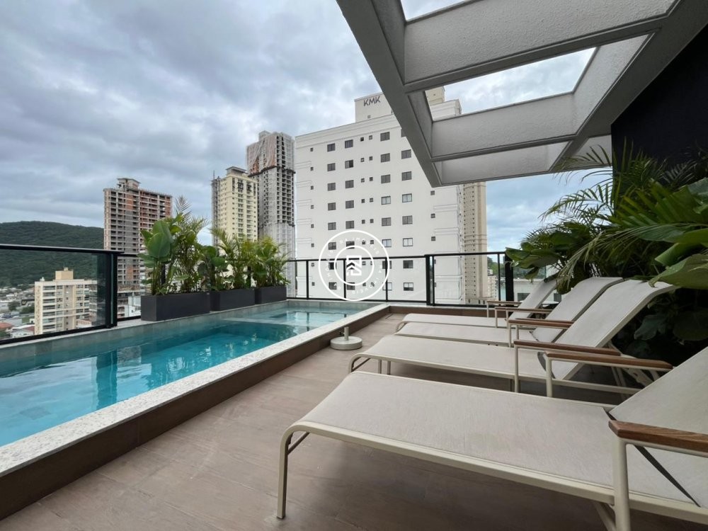 Apartamento novo no Centro de Itapema