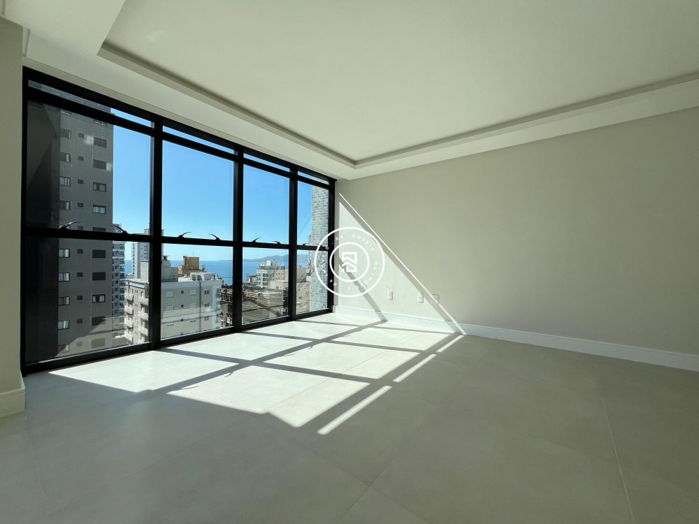 Apto novo de alto padr�o