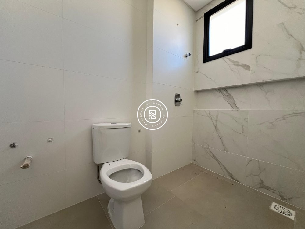 Apto novo de alto padr�o