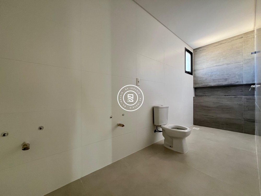 Apto novo de alto padr�o