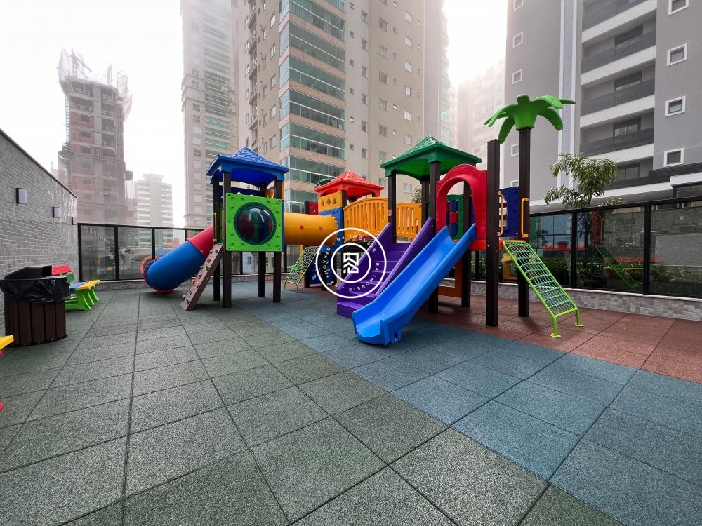 Apto novo de alto padr�o