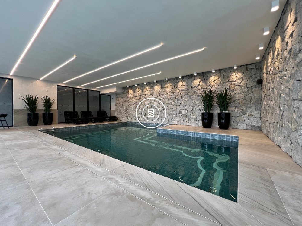 Apto novo de alto padr�o